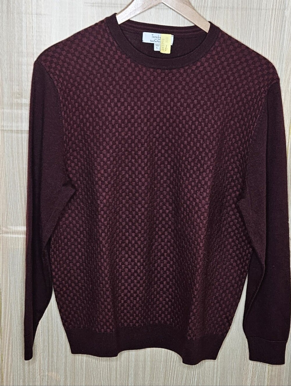 Turnbury men’s maroon merino wool maroon check sweater large